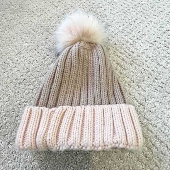 Womens Rose Gold Ribbed Pom Beanie Hat Tan Fall Winter Pink Fur Knit Warm OS - Picture 1 of 7